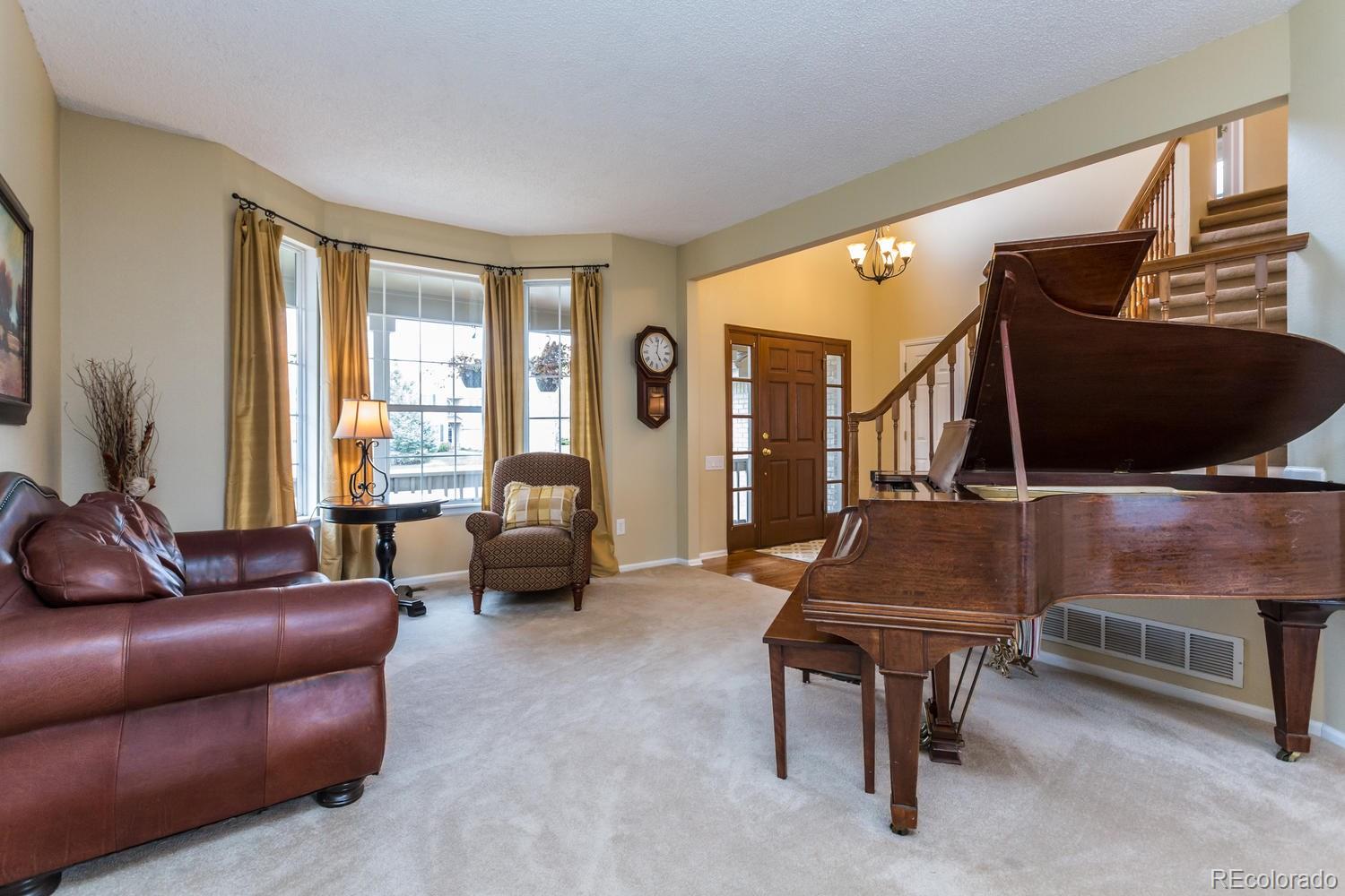 2201 Weatherstone Circle Highlands Ranch, CO 80126 - Photo 7 of 35 Gallery Image 7