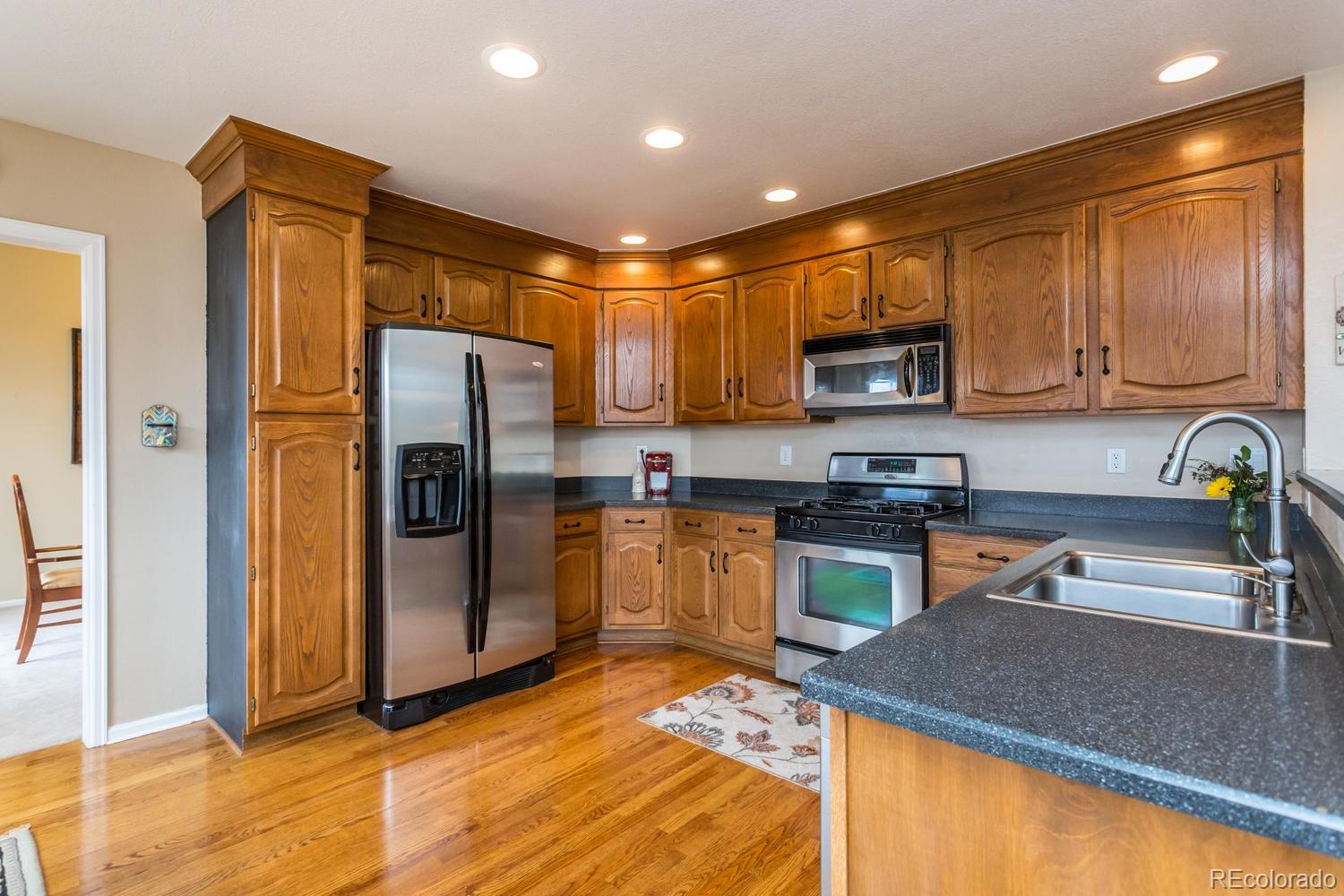 2201 Weatherstone Circle Highlands Ranch, CO 80126 - Photo 10 of 35 Gallery Image 10