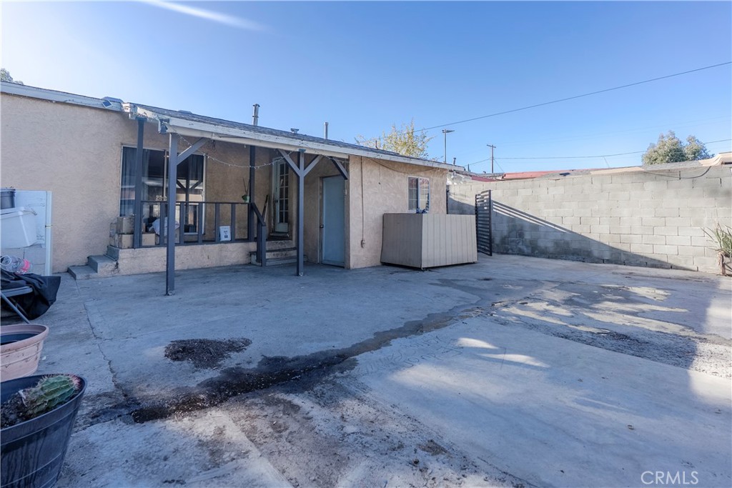 11602 Fellows Avenue Pacoima, CA 91331 - Photo 15 of 40 a view of a porch