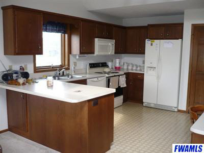 1034 East Monroe Street Decatur, IN 46733 - Photo 7 of 15