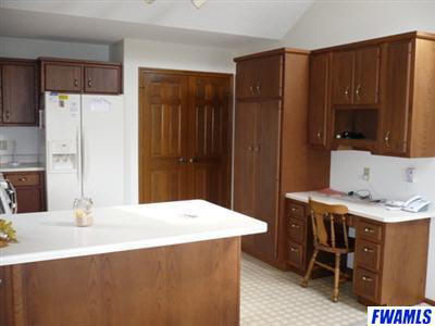 1034 East Monroe Street Decatur, IN 46733 - Photo 8 of 15