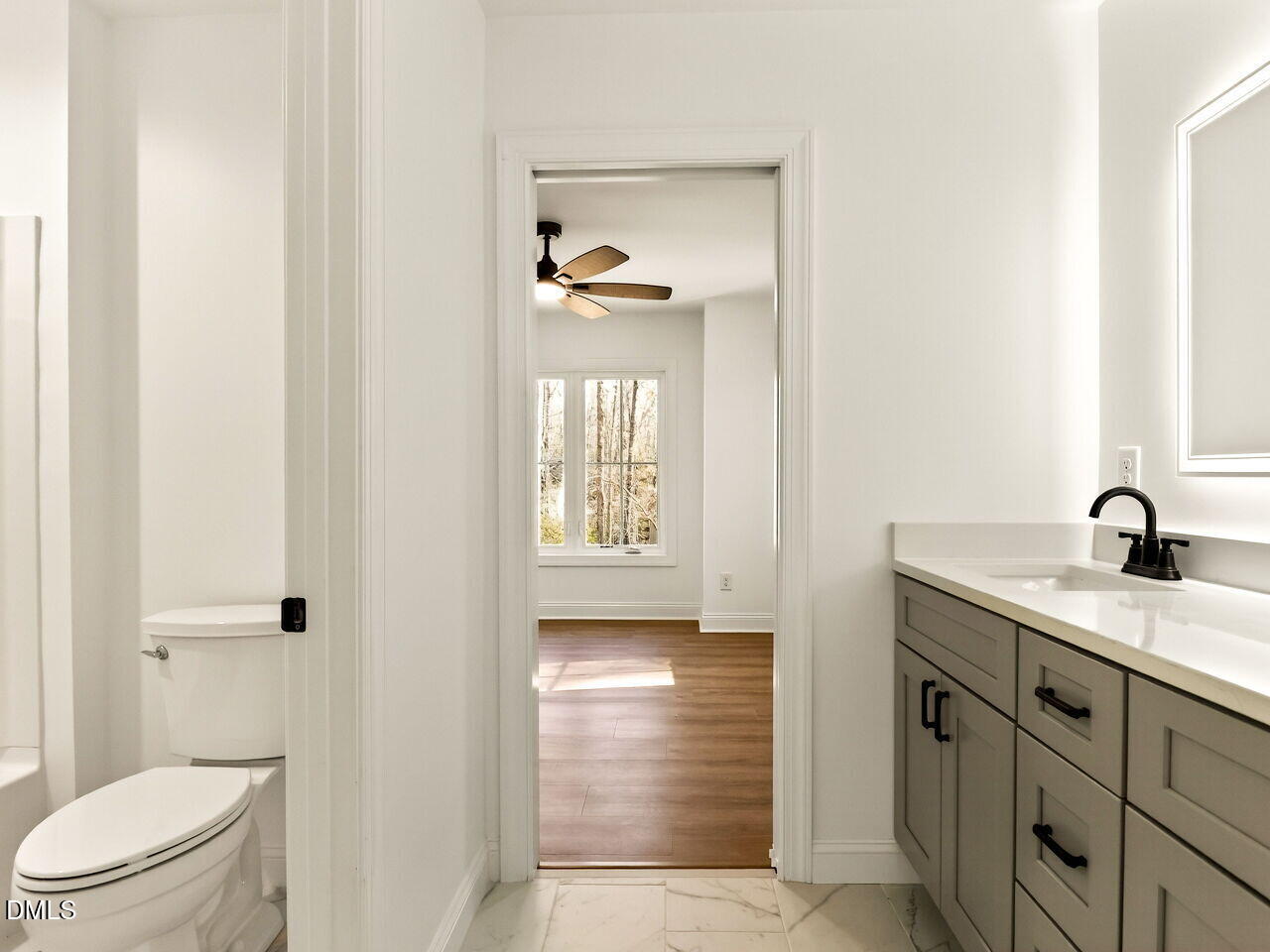 5090 Quail Hollow Road Sanford, NC 27332 - Photo 23 of 51 023-1280x960-jack-n-jill-bath