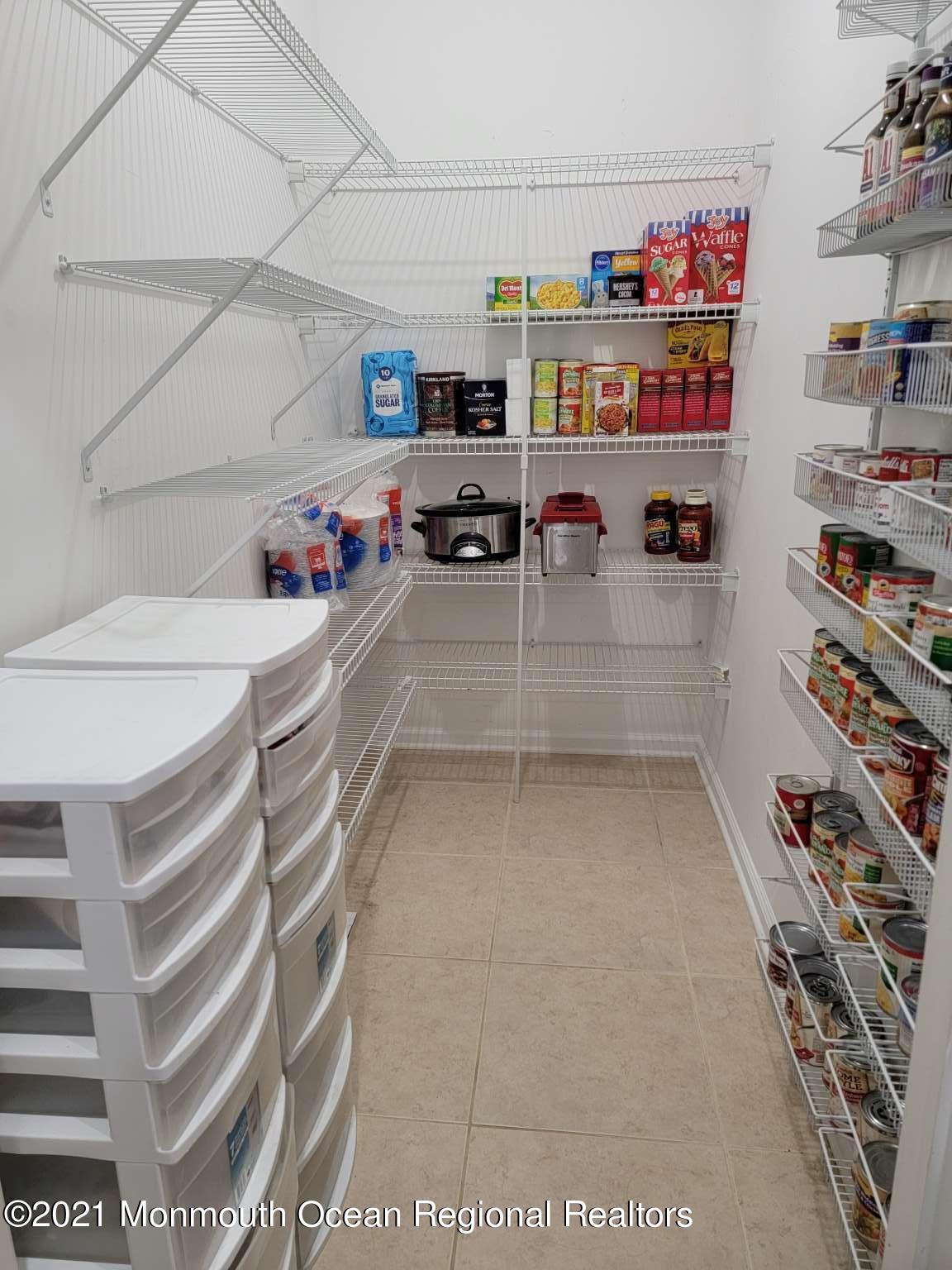 11 Meredith Way Hazlet, NJ 07730 - Photo 11 of 25 Szeto.11