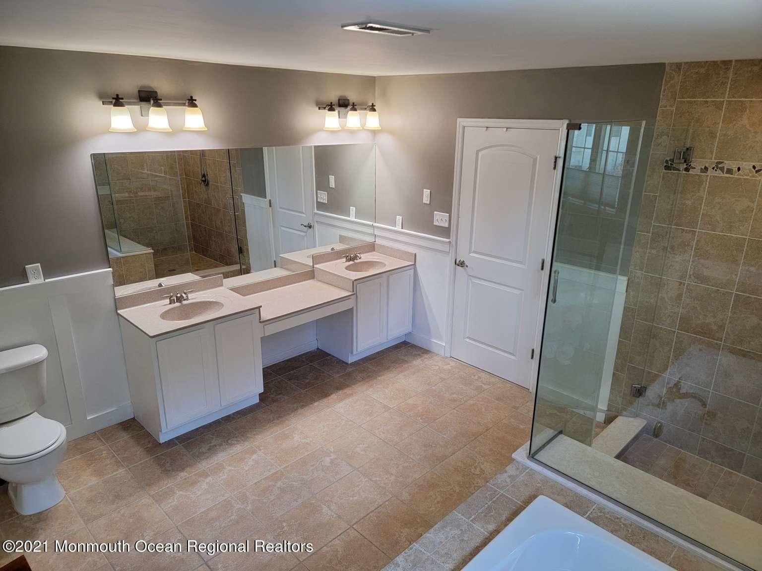 11 Meredith Way Hazlet, NJ 07730 - Photo 19 of 25 Szeto.19