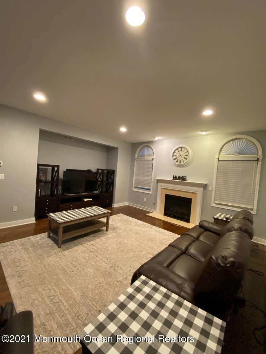 11 Meredith Way Hazlet, NJ 07730 - Photo 8 of 25 Szeto.8