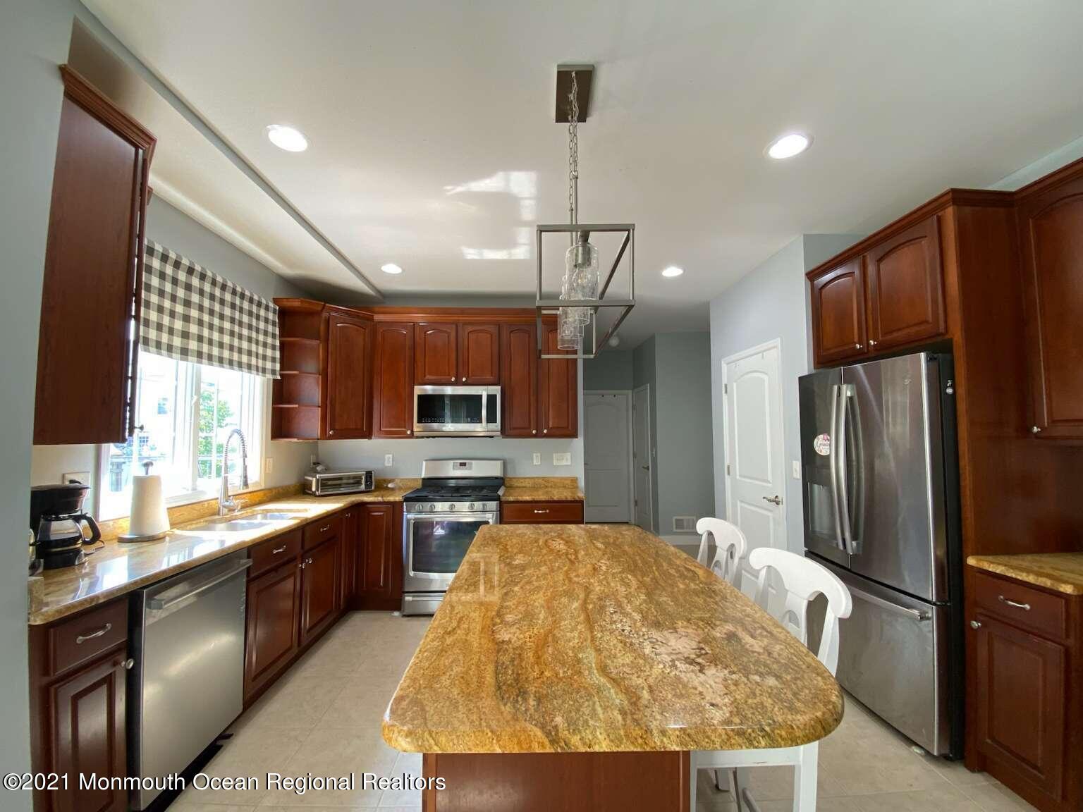 11 Meredith Way Hazlet, NJ 07730 - Photo 9 of 25 Szeto.9