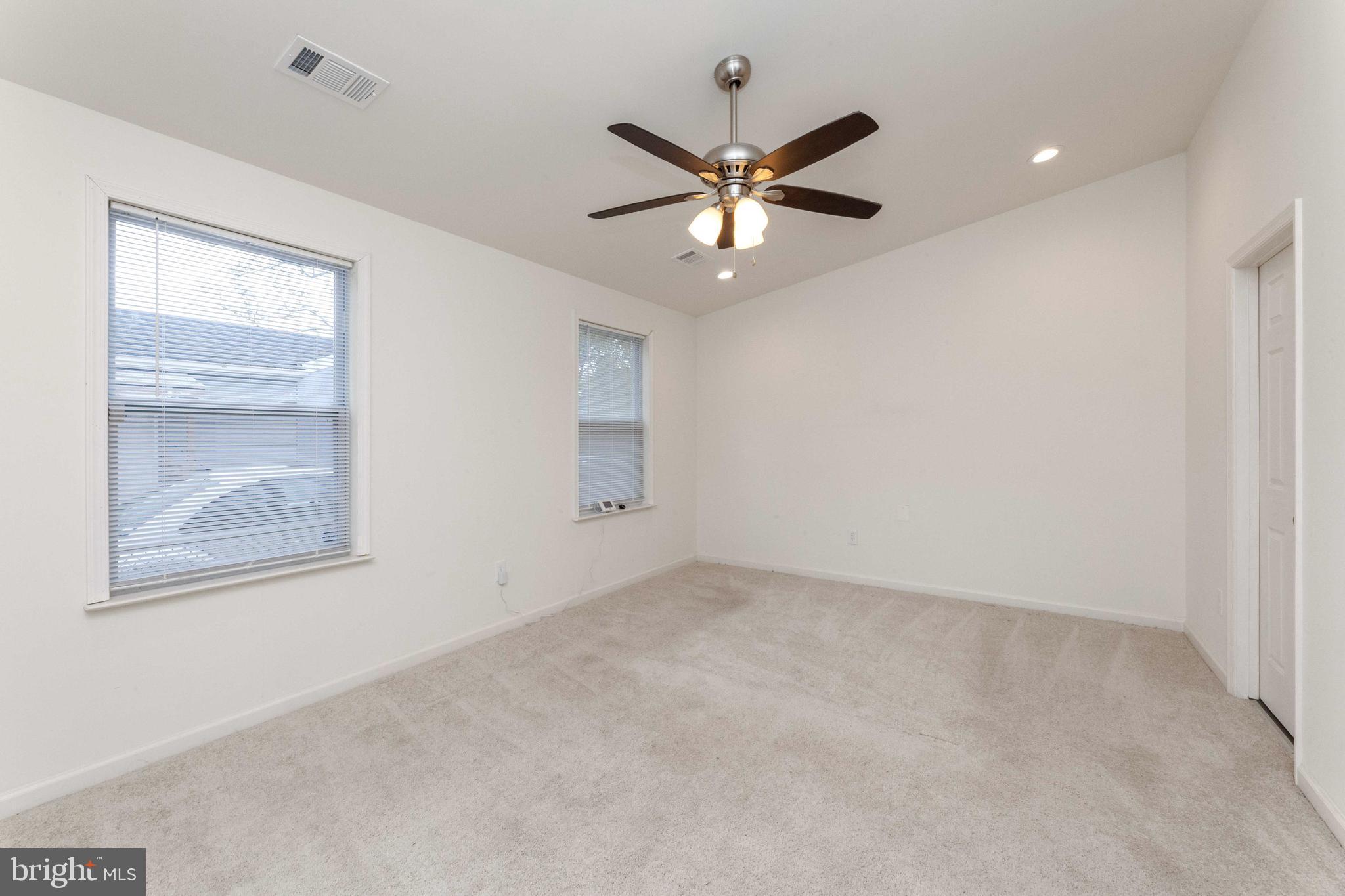9012 Ardmore Road Springdale, MD 20706 - Photo 8 of 35 Gallery Image 8