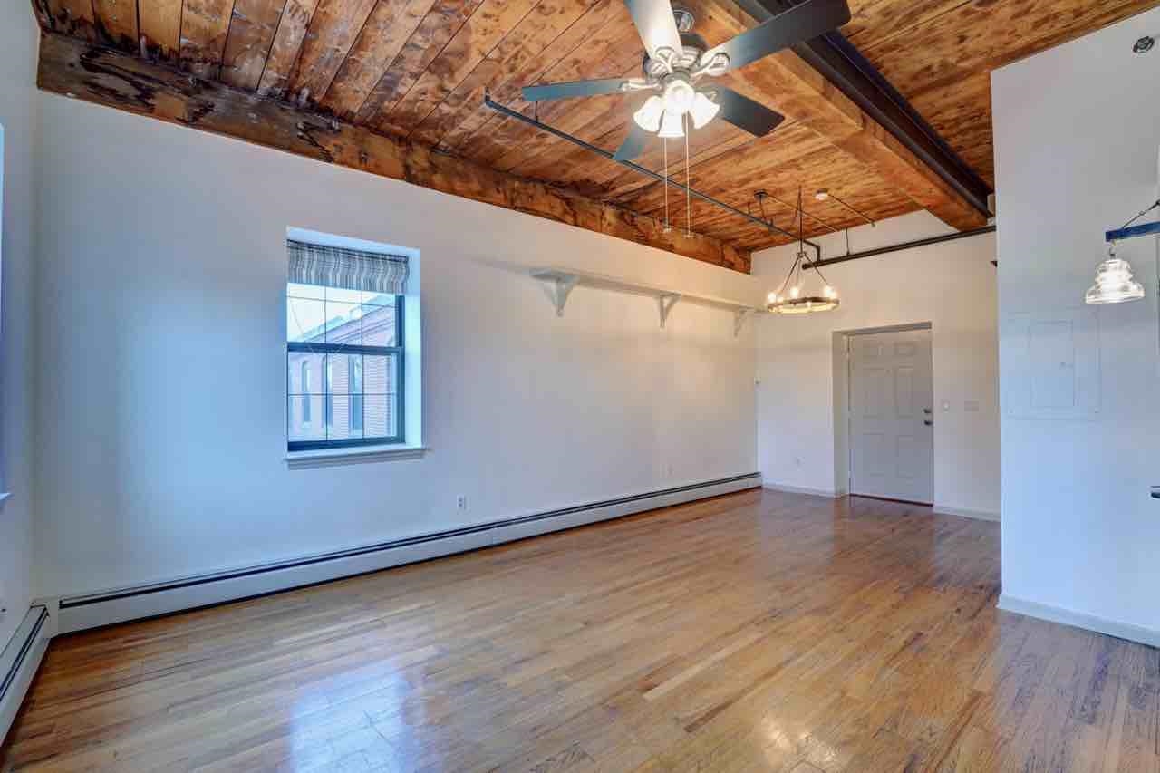 156 Front Street, Unit 420 Exeter, NH 03833 - Photo 6 of 34