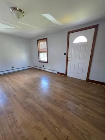 $1,450 | 511 Main Street, Unit 1R, Somerset, MA 02726