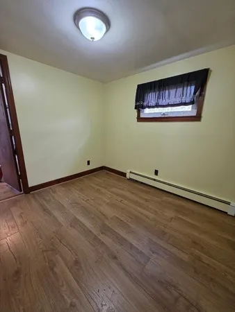 $1,450 | 511 Main Street, Unit 1R, Somerset, MA 02726