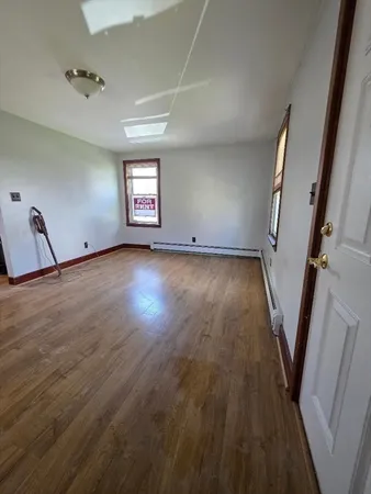 $1,450 | 511 Main Street, Unit 1R, Somerset, MA 02726