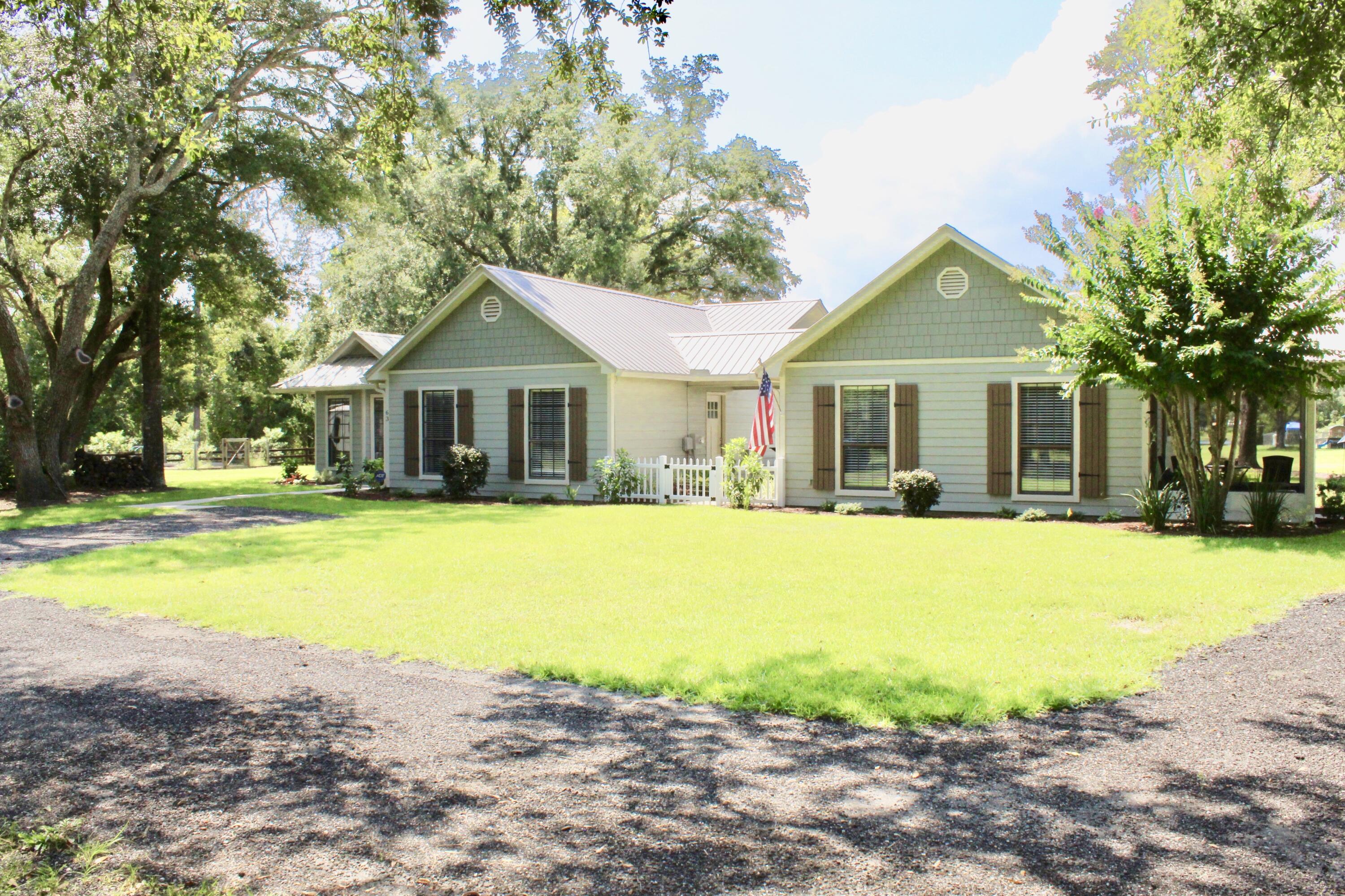 63 Suggs Road Freeport, FL 32439 - Photo 1 of 81 Main House Front