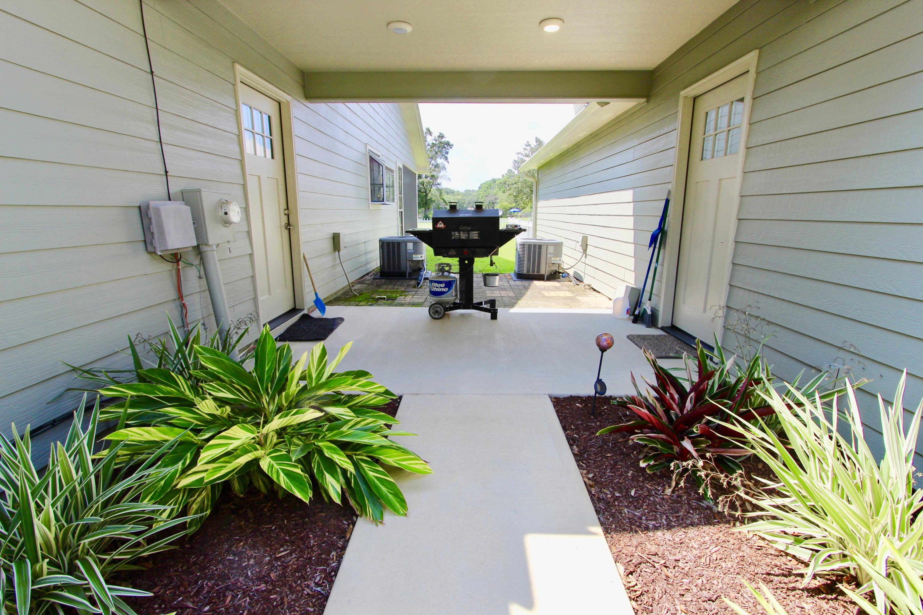 63 Suggs Road Freeport, FL 32439 - Photo 10 of 81 Guest House Walk Path 2