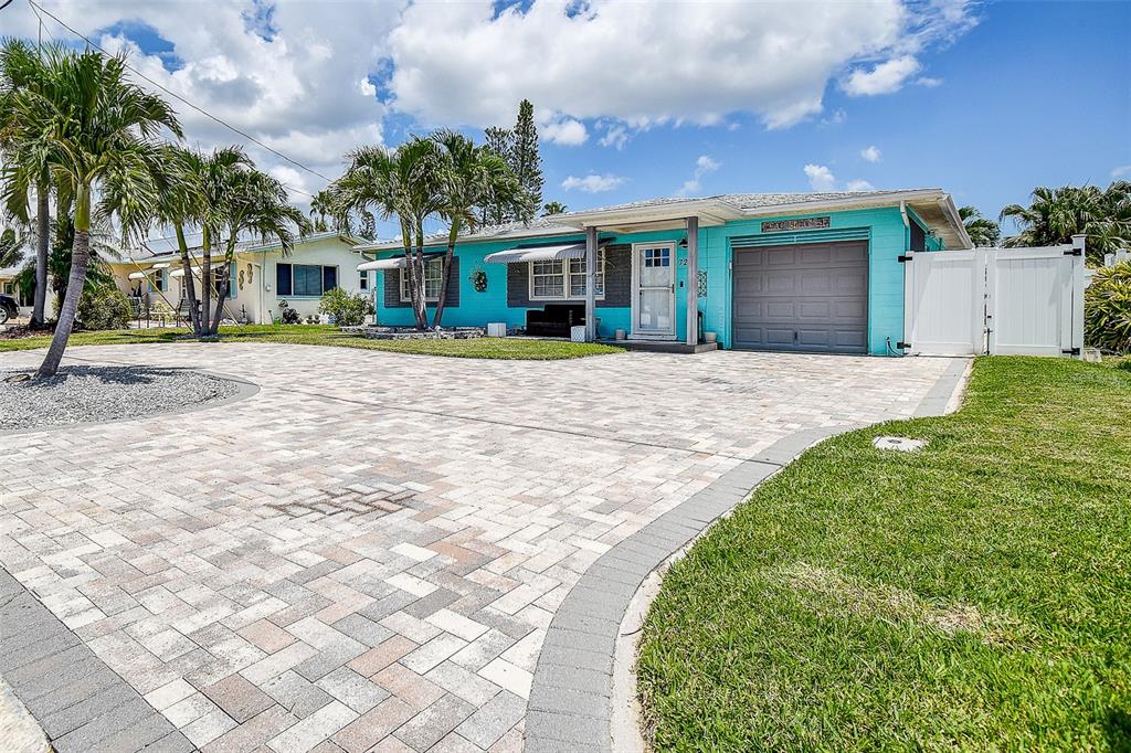 725 Sunset Cove Madeira Beach, FL 33708 - Photo 27 of 70 Gallery Image 27