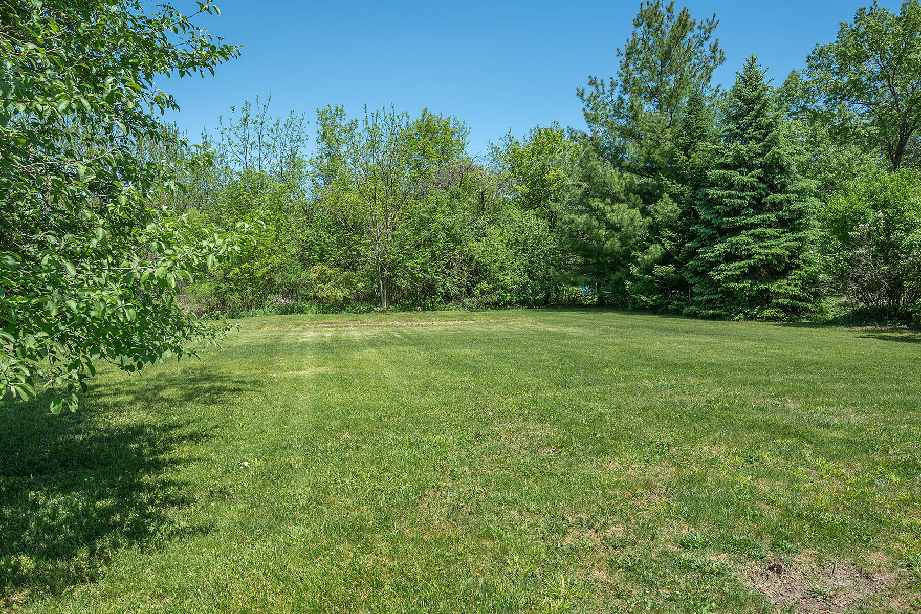 7920 West Puetz Road Franklin, WI 53132 - Photo 44 of 44 Back yard