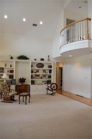 116 Barnett Road Sutton, MA 01590 - Photo 8 of 30 Gallery Image 8