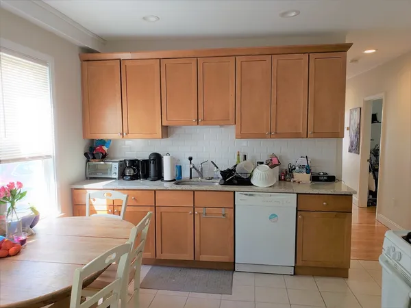 $3,900 | 6 Speridakis Terrace, Unit 6, Cambridge, MA 02139