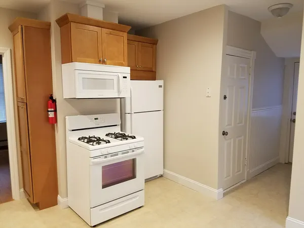$3,900 | 6 Speridakis Terrace, Unit 6, Cambridge, MA 02139