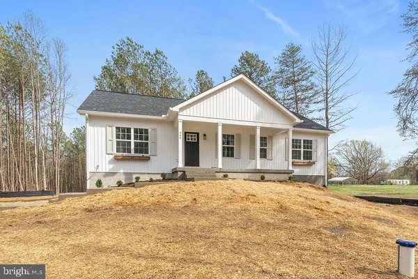 $475,000 | 946 Pottiesville Road, Spotsylvania, VA 22551