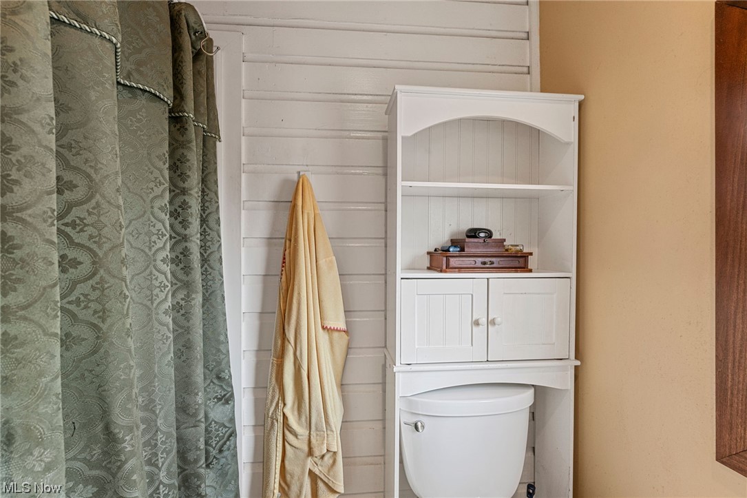 6710 Murray Ridge Road Elyria, OH 44035 - Photo 22 of 34 Walk-in shower.