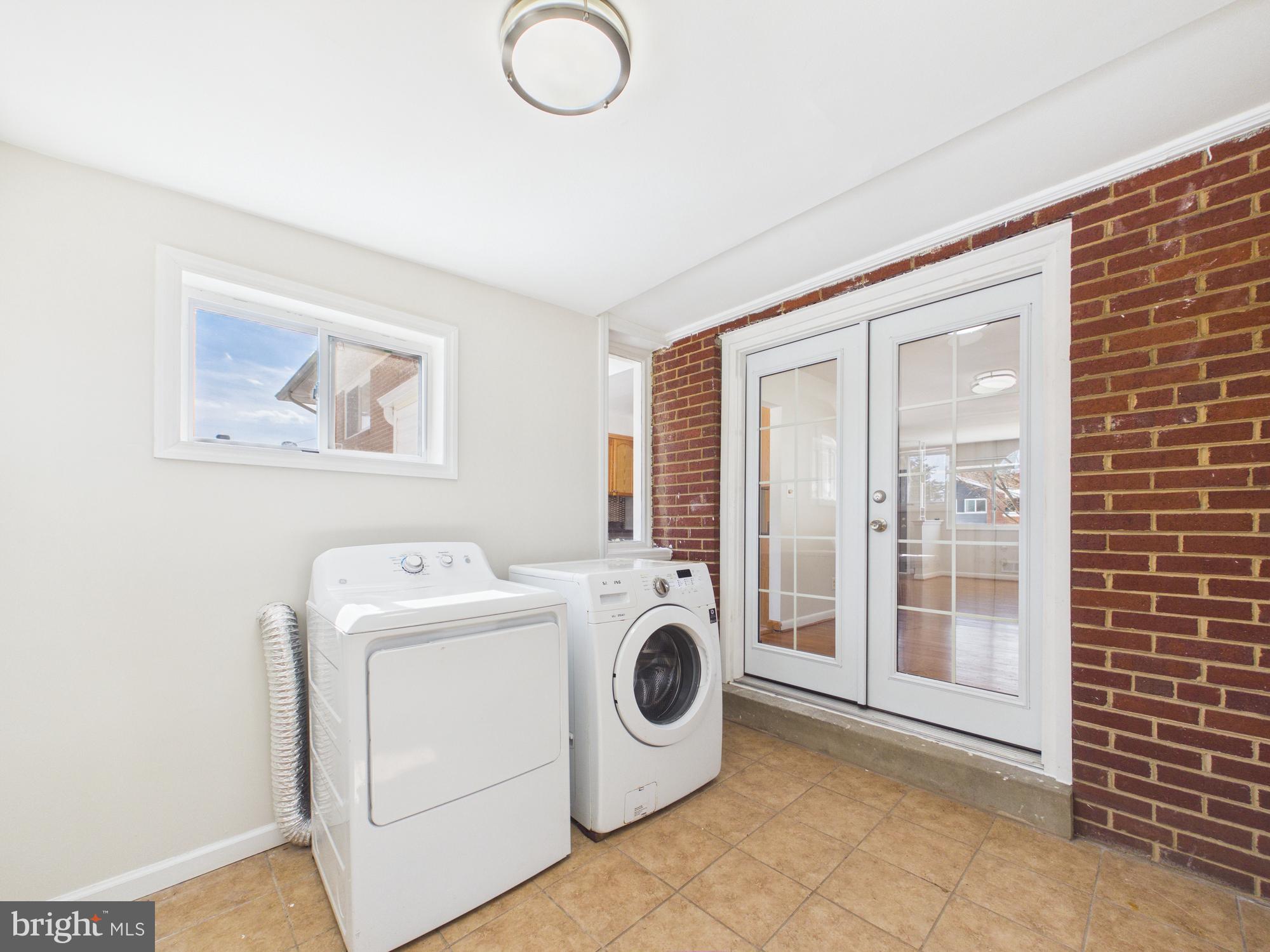 10309 Conover Drive Silver Spring, MD 20902 - Photo 17 of 42 Laundry area