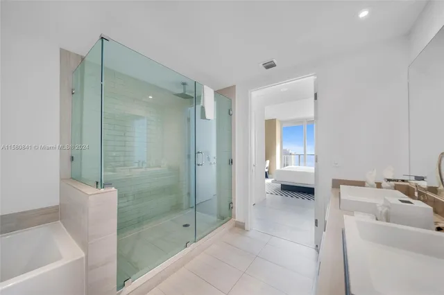 $6,000 | 4010 South Ocean Drive, Unit R2305, Hollywood, FL 33019