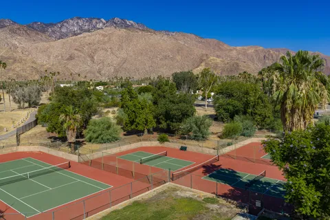 $279,000 | 505 South Farrell Drive, Unit D18, Palm Springs, CA 92264