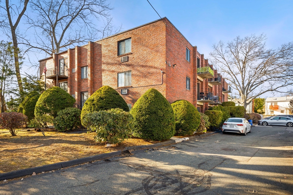 103 Newman Road, Unit 5 Malden, MA 02148 - Photo 1 of 27 Gallery Image 1