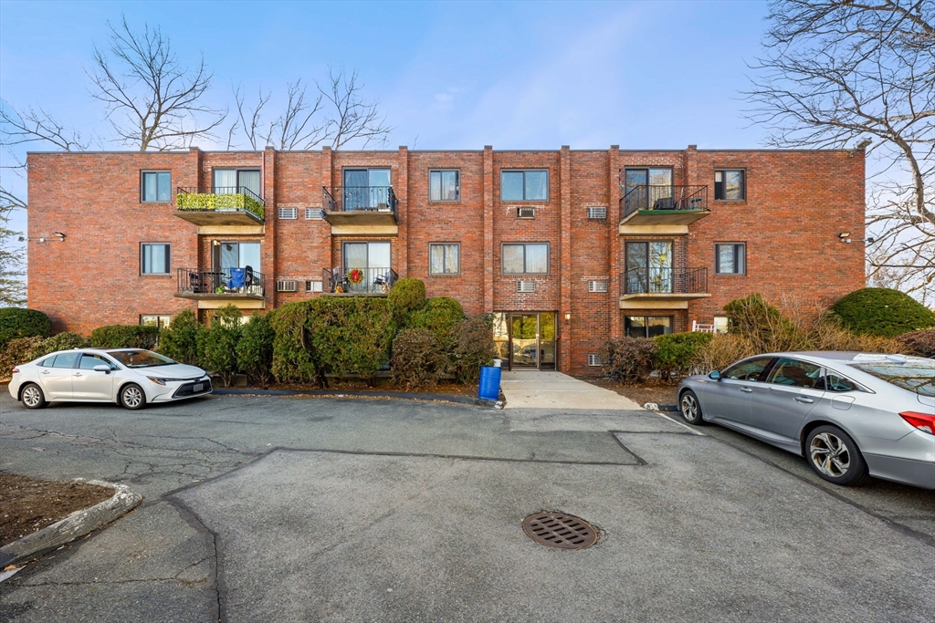103 Newman Road, Unit 5 Malden, MA 02148 - Photo 2 of 27 Gallery Image 2