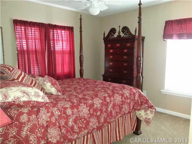 626 Tee Ridge Court Fort Mill, SC 29715 - Photo 11 of 16 Gallery Image 11