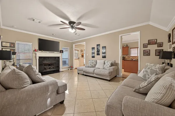 $450,000 | 4231 Flora Drive, Pasadena, TX 77505