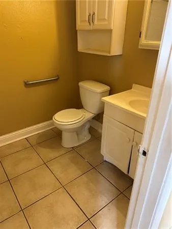 $975 | 4218 Hessmer Avenue, Unit 115, Metairie, LA 70002