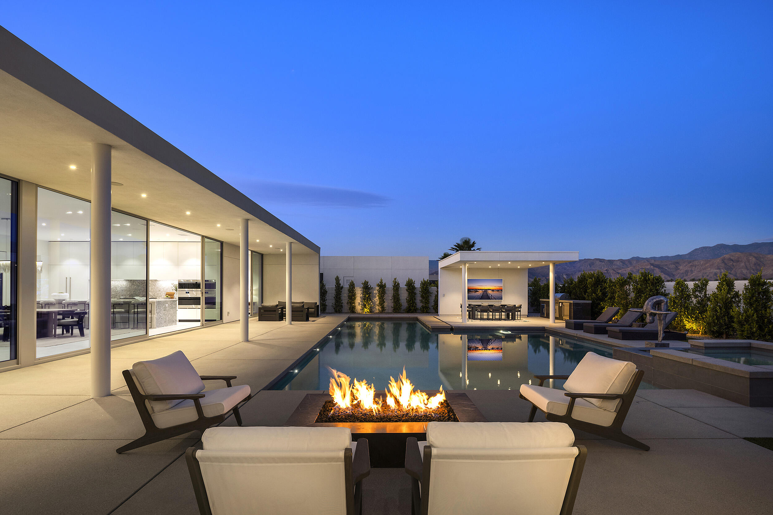 15 Via Linea Rancho Mirage Ca Rancho Mirage, CA 92270 - Photo 3 of 45 012