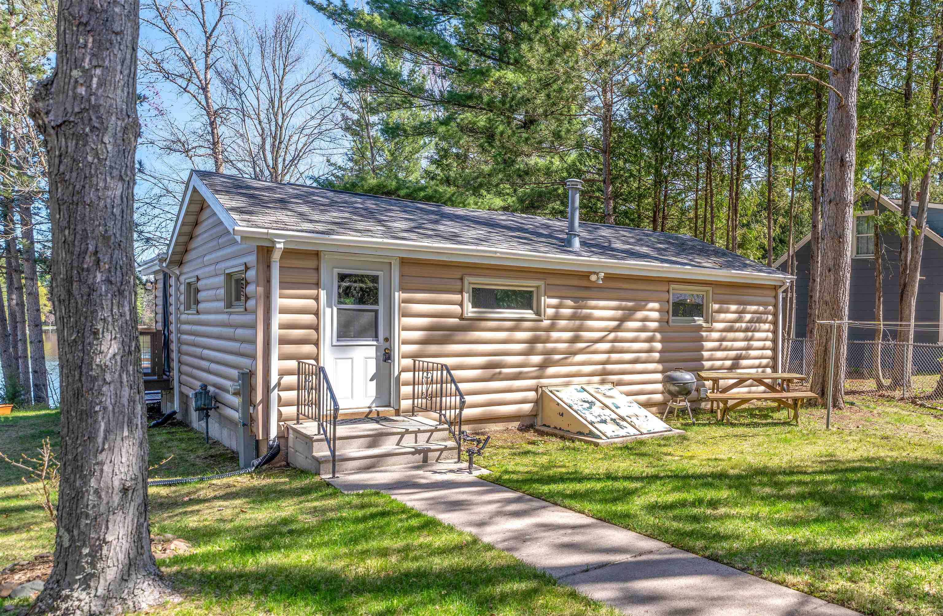 W8040 Cloverleaf Lake Road Clintonville, WI 54929 - Photo 1 of 1 Gallery Image 1