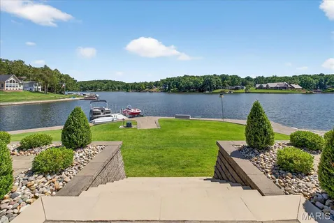 $889,900 | 6020 North Lakeshore Drive, Hillsboro, MO 63050