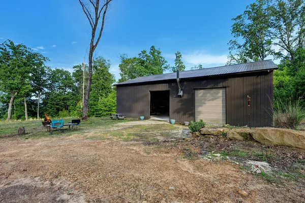 $575,000 | 3155 Pigeon Spur Road, South Pittsburg, TN 37380
