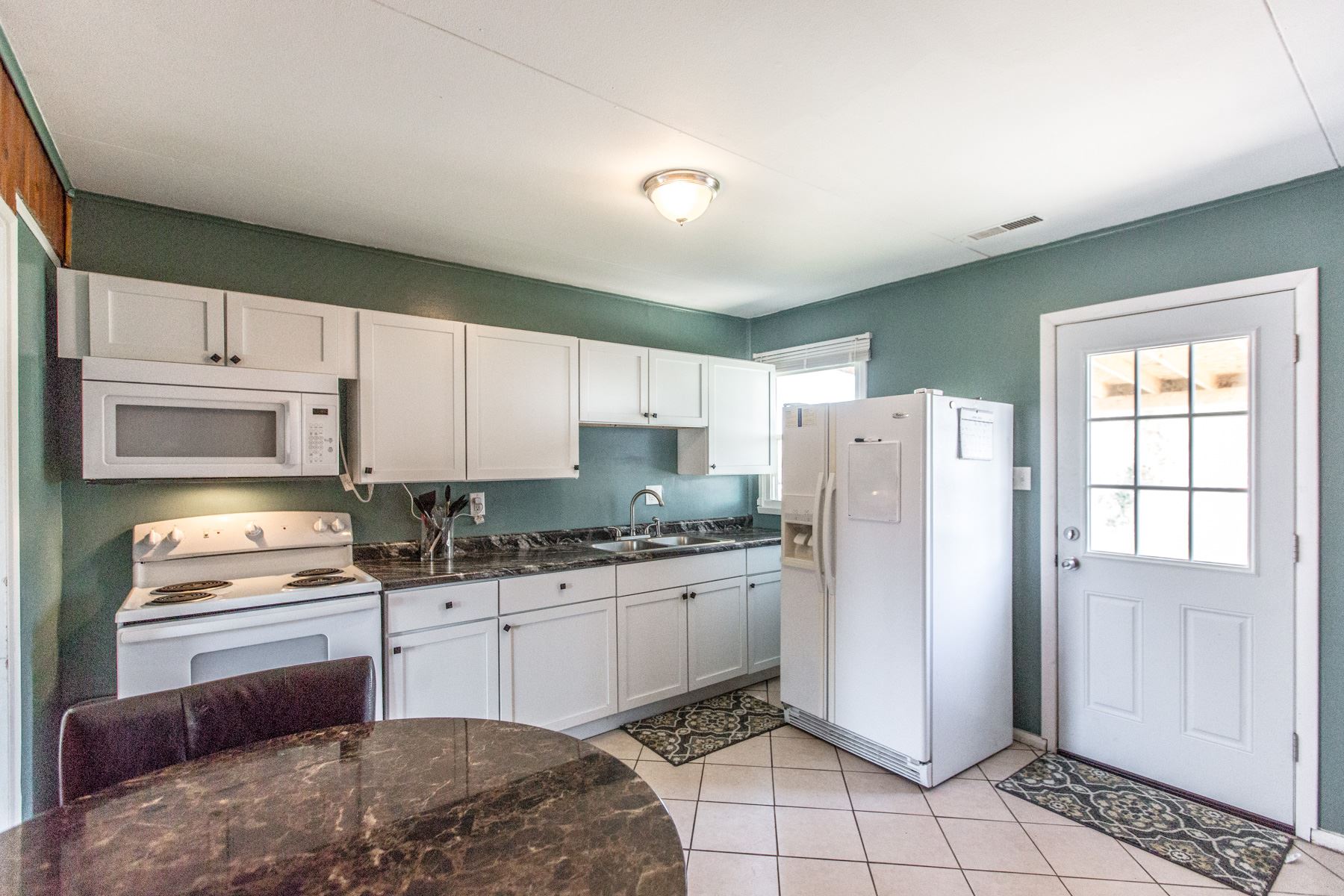 607 Bryan Road Evansville, IN 47710 - Photo 6 of 27 Gallery Image 6