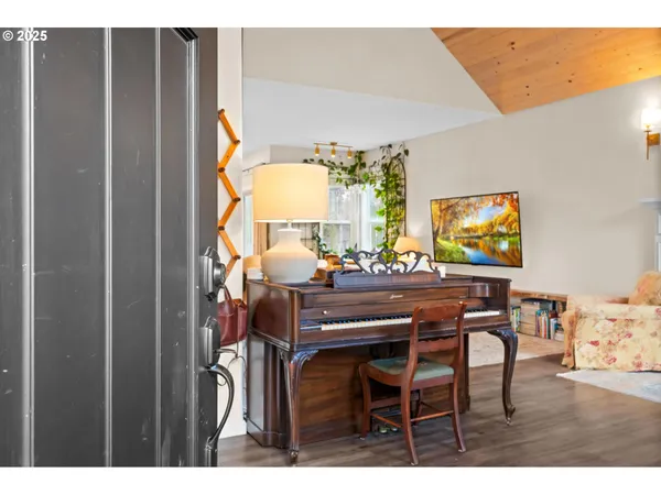 $499,950 | 1842 Rose Hedge Court, Vernonia, OR 97064