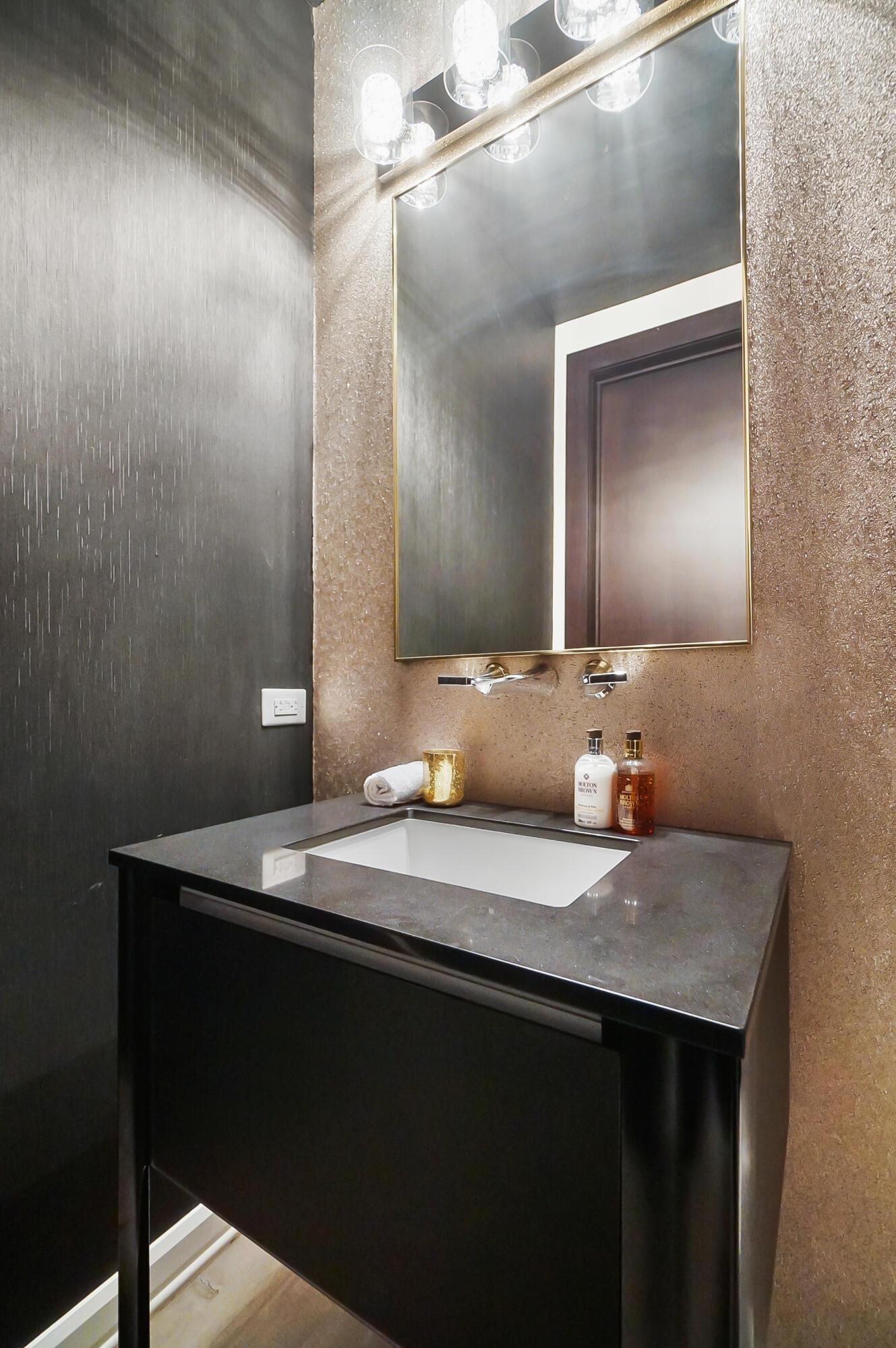 250 West Spring Street, Unit 925 Columbus, OH 43215 - Photo 16 of 57 Half Bath