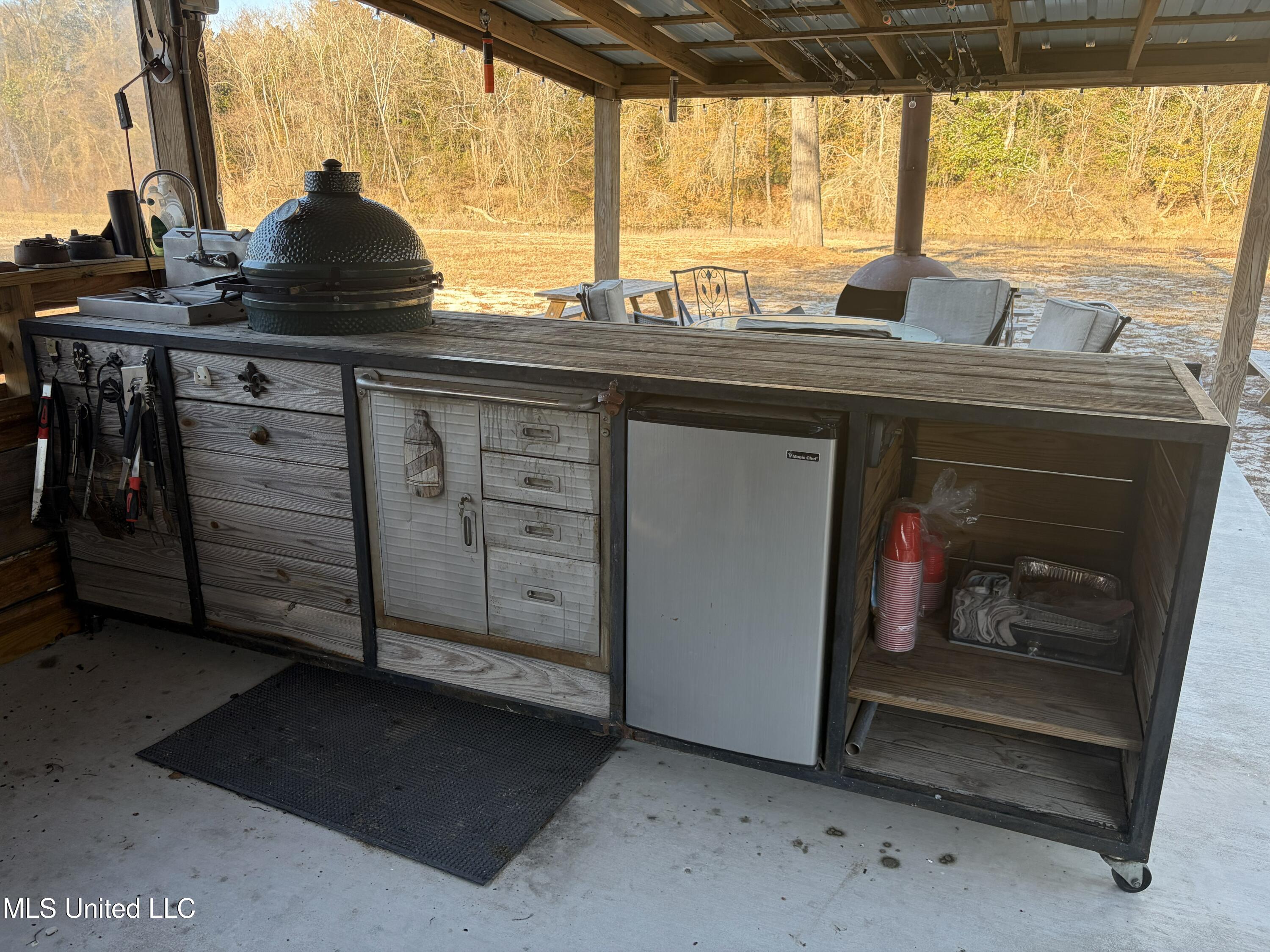 13756 River Road Gulfport, MS 39503 - Photo 42 of 93 Outdoor Kitchen