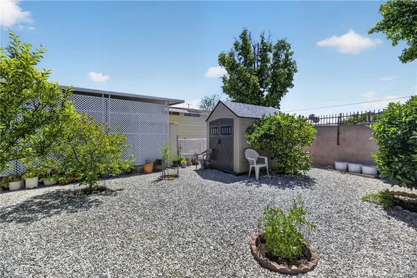 $45,000 | 332 North Lyon Avenue, Unit 7, Hemet, CA 92543