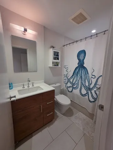 $4,500 | 346-354 Congress Street, Unit 505, Boston, MA 02210