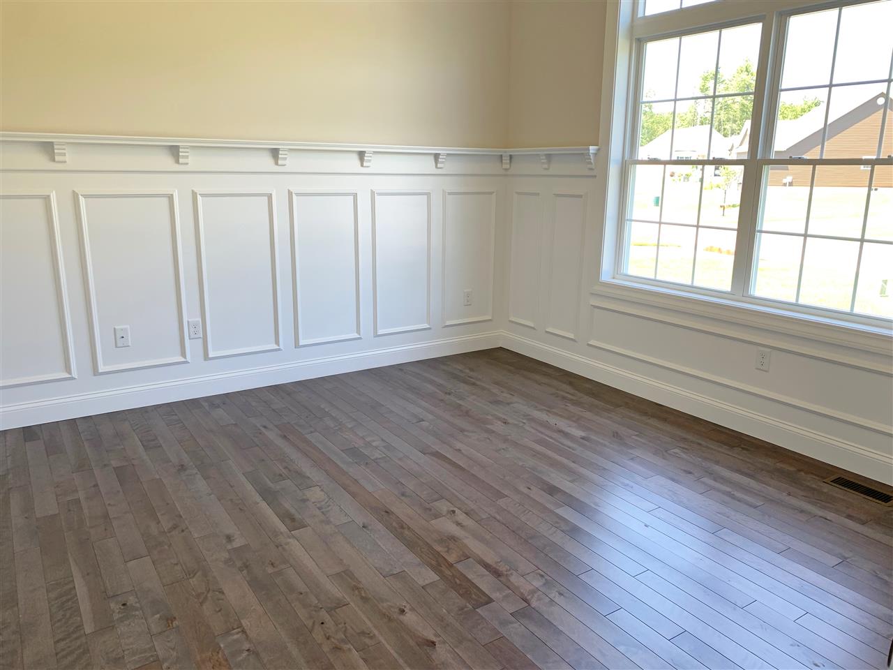 22 Pilgrim Road, Unit 65 Londonderry, NH 03053 - Photo 18 of 20 Gallery Image 18