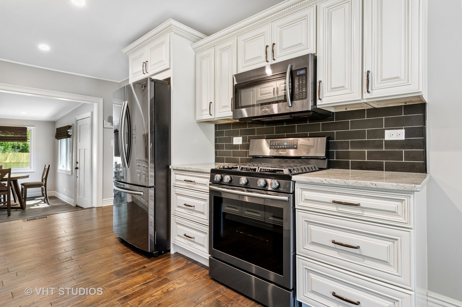 675 Mohave Street Hoffman Estates, IL 60169 - Photo 6 of 22