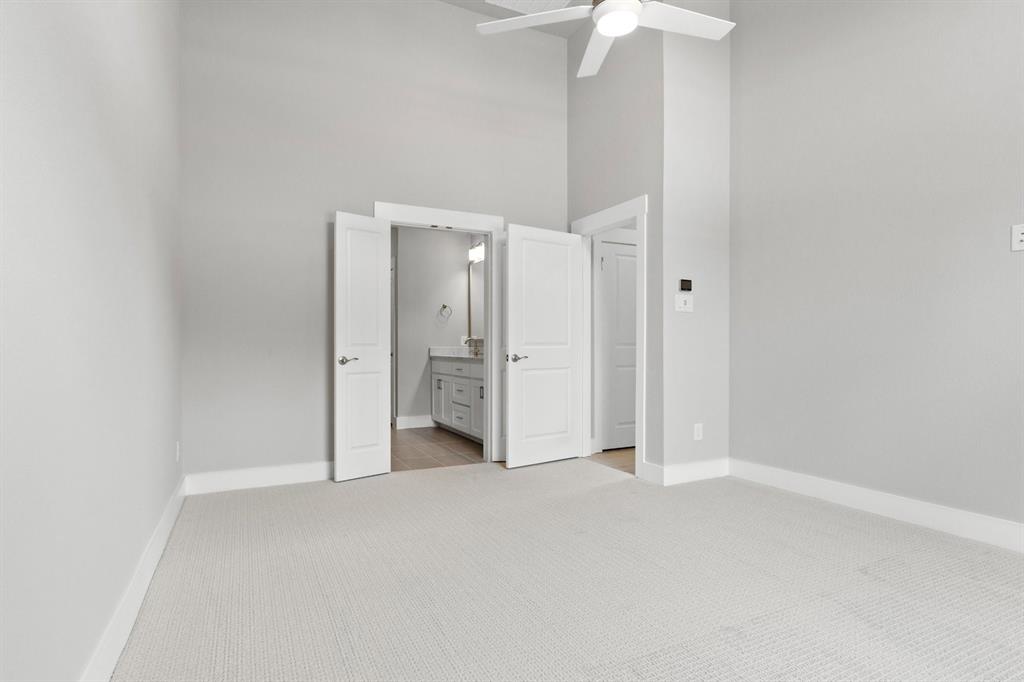 8517 Del Rio Trail Wylie, TX 75098 - Photo 15 of 30 an empty room with a bathroom