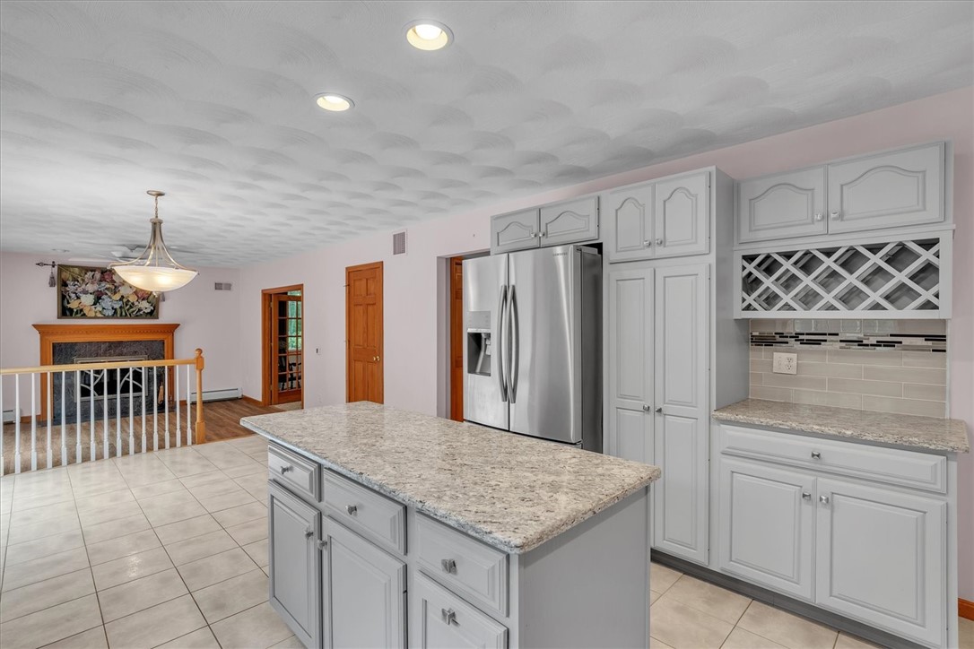 31 Estate Drive Exeter, RI 02822 - Photo 16 of 45