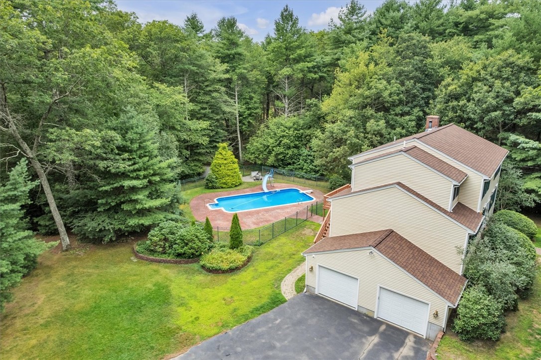 31 Estate Drive Exeter, RI 02822 - Photo 3 of 45