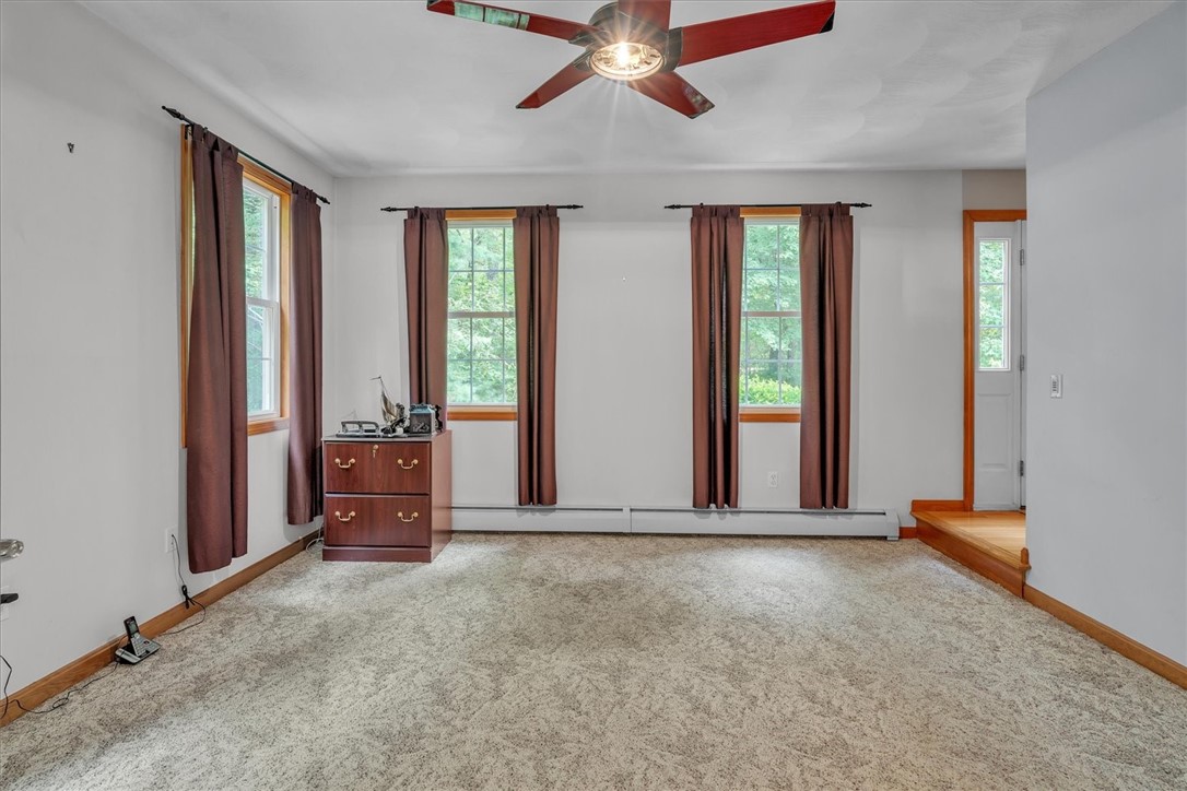 31 Estate Drive Exeter, RI 02822 - Photo 9 of 45