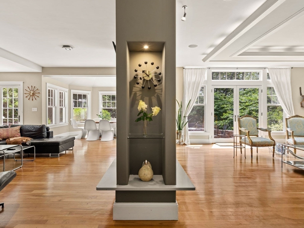 6 Beaver Pond Road Beverly, MA 01915 - Photo 9 of 36 a living room with furniture and wooden floor