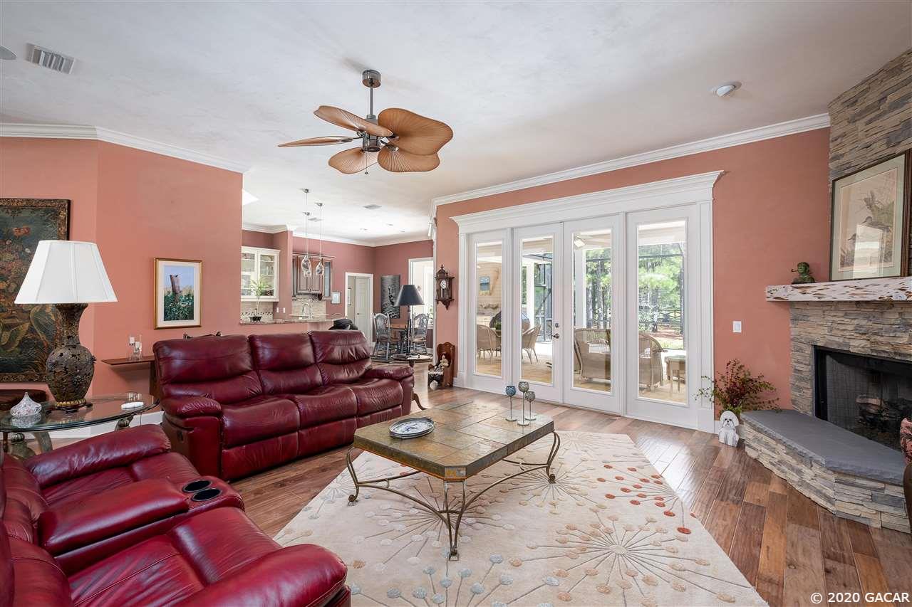 10876 Southwest 11 Lane Gainesville, FL 32607 - Photo 5 of 29 Gallery Image 5